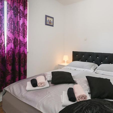 Casa Zorana-Alba Apartments Трогир Экстерьер фото