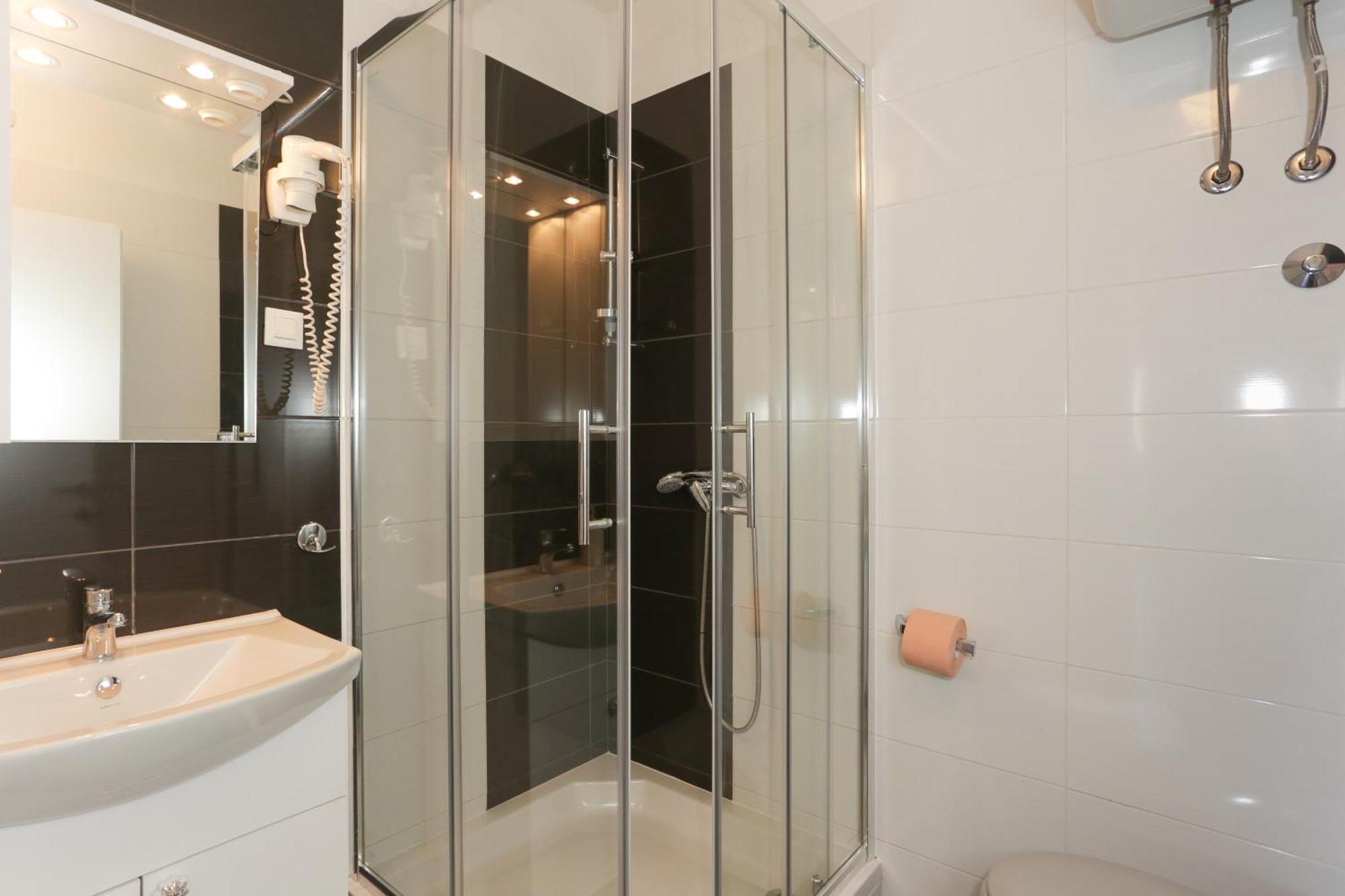 Casa Zorana-Alba Apartments Трогир Экстерьер фото
