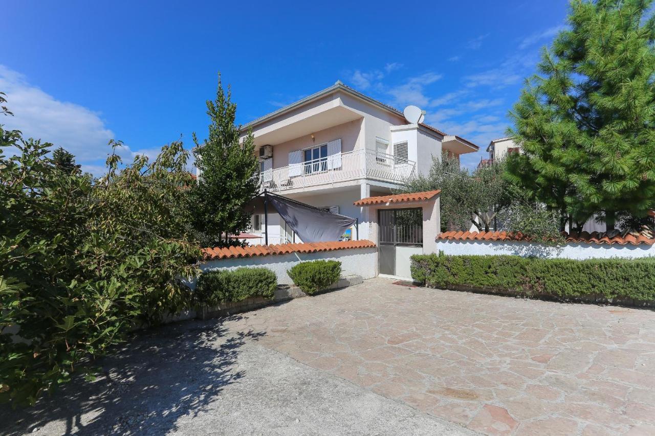 Casa Zorana-Alba Apartments Трогир Экстерьер фото