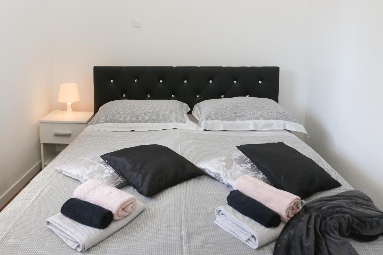 Casa Zorana-Alba Apartments Трогир Экстерьер фото